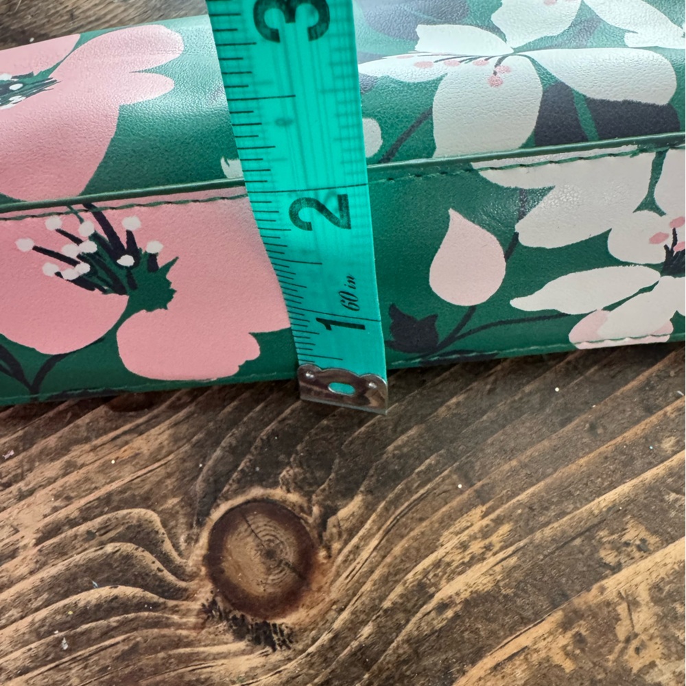 Kate Spade ♠️ Green Floral Pencil Case with Accessories: ruler eraser&sharpener - Picture 8 of 11